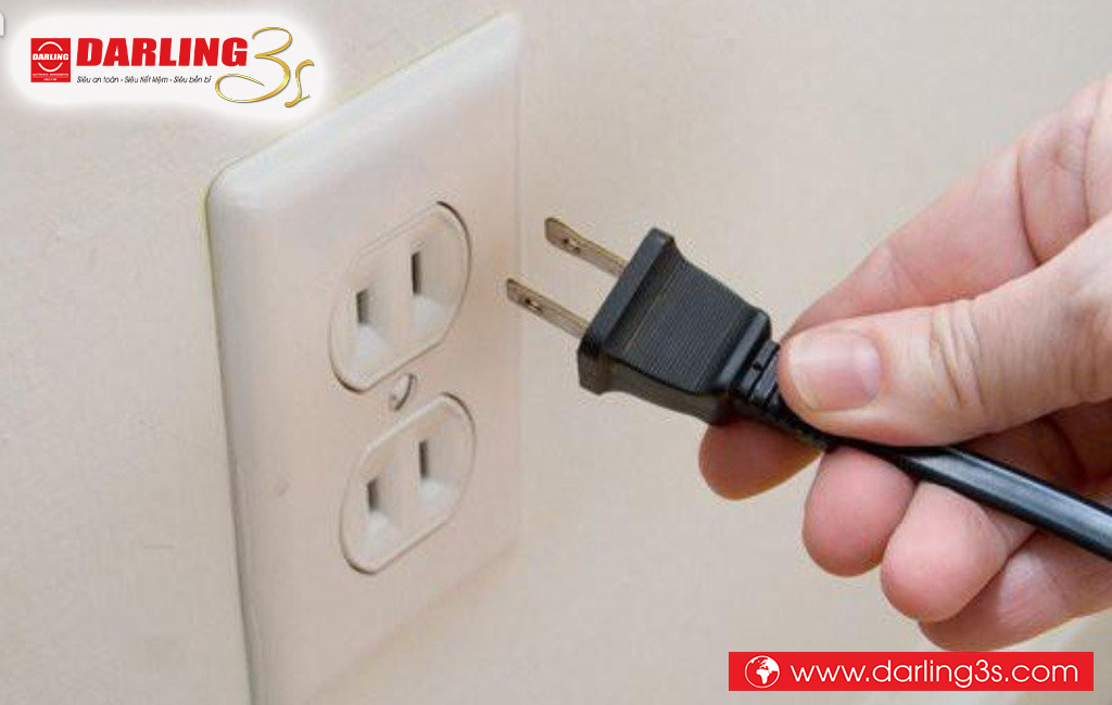 Rút phích điện Tủ mát Darling